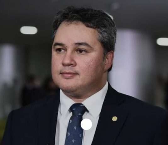 ‘ÁGUA É VIDA’: Efraim Filho confirma ida de Bolsonaro em maio para inauguração da primeira adutora para o Brejo