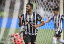 Com show de Hulk, Atlético-MG vence na estreia do Brasileiro