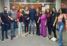 Prefeito e primeira-dama de Campina Grande participaram de ação Mãe Feliz que homenageou quatro mulheres do Município