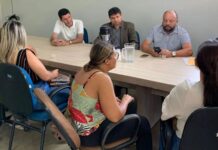 Vereador Balduíno Neto se reúne com barraqueiros do Parque do Povo