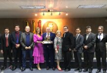 Câmara outorga Título de Cidadão Campinense ao Dr. Valdé Junior Gomes Silveira