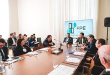 Efraim se reúne com parlamentares para debater sobre o Projeto de Lei da Nota Fiscal Eletrônica