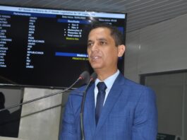 Suplente Moysés Morays do Podemos toma posse como vereador da CMCG