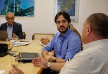 Pedro e representantes do Sindalcool se reúnem para debater geração de empregos na Paraíba