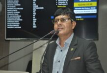 Vereador pede instalação de faixa elevada para pedestres em frente às escolas