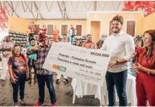 Bruno faz entrega de cheque de R$ 320 mil, o maior apoio financeiro do Município às quadrilhas juninas de Campina Grande