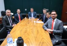 Efraim recebe Confederação Nacional de Comércio e defende a categoria