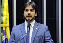 Pedro retoma mandato na Câmara Federal: “Seguiremos fortalecendo a Educação do nosso país”