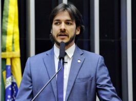 Pedro retoma mandato na Câmara Federal: “Seguiremos fortalecendo a Educação do nosso país”