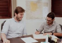 Após primeira reunião de trabalho com o novo secretário Joab Machado, Bruno empossa auxiliar como titular da Secob