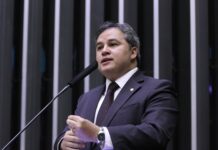 Efraim foi relator da nova carteira de identidade. “Vai facilitar a vida do cidadão”