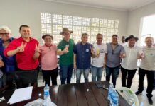 Efraim reúne sete prefeitos e consolida apoios na região de Sousa