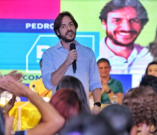 Ao lado de Ruy, Camila e Efraim, Pedro defende um governo que tire a Paraíba do atraso: “Vamos garantir uma gestão que trabalhe de verdade”