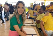 Ana Noronha oficializa candidatura a deputada federal