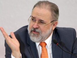 Aras se reúne com ministro da Defesa e comandantes da Forças Armadas