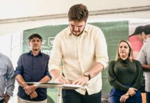 Bruno assina ordem de serviço para a construção do Centro de Distribuição e Logística da Seduc