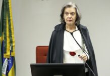 Cármen Lúcia toma posse como ministra efetiva do TSE
