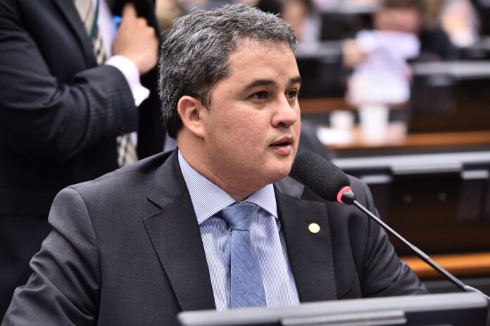 ef3afa4346-14f0-4d39-8167-5bb4d33607cd