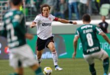 Com muita emoção, Palmeiras e Flamengo empatam no Brasileirão