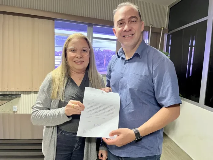 ls1E456D6A-D7A0-4E2B-9941-CB6C331D8208-scaled