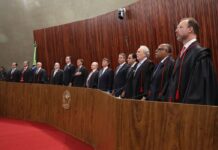 Ministro Alexandre de Moraes toma posse como presidente do TSE