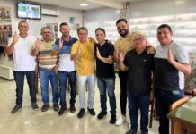 Prefeito, vice e mais cinco vereadores de Alcantil declaram apoio à candidatura de Efraim para o Senado