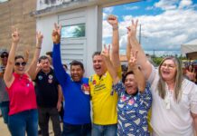 Santa Rita e Riachão do Poço recebem Efraim e mostram que querem renovação para a Paraíba