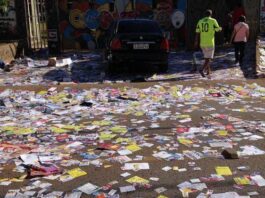 Candidatos já gastaram R$ 730 mi em panfletos e adesivos