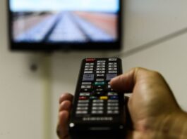Propaganda eleitoral gratuita, comícios e debates terminam hoje