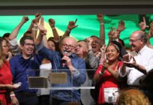 Partidos parabenizam vitória de Lula e citam democracia