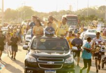 Romero Rodrigues encerra campanha com ato pelas ruas do Complexo Aluízio Campos