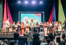 Prefeitura de Campina Grande entrega notebooks para profissionais da Educação e Smart TVs para 100% das unidades da Rede