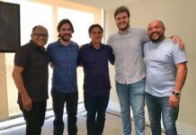 Prefeito e vereadores de CG participam de coletiva em que Pedro comenta o resultado das eleições na Paraíba