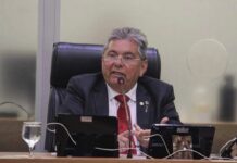 27 parlamentares apoiam a candidatura de Adriano Galdino na ALPB; veja a lista completa