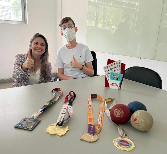 cgcg0a7f4b745332e513bac43afdcbf3359d