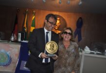 Câmara Municipal de Campina Grande entrega Medalha de Honra ao Mérito a presidente da OMBE