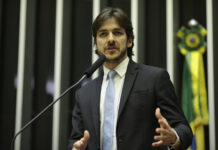 Pedro dialoga com presidente da CAPES e cobra pagamento dos bolsistas: “Momento é de defender nossos pesquisadores”