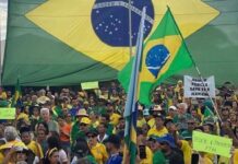 Acampamentos bolsonaristas estão sendo desmontados de forma voluntária e negociada, diz Ibaneis Rocha