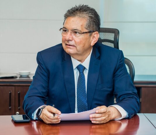 Lista de Adriano Galdino e Branco Mendes chega a 30 assinaturas para disputa na ALPB