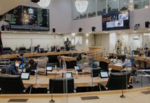 Assembleia Legislativa presta homenagem a deputados que deixarão a Casa na próxima legislatura