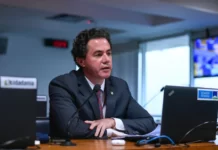 Comissão aprova relatório de Veneziano que beneficia Agentes Comunitários de Saúde e de Combate a Endemias