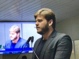 Prefeito Bruno prestigia posse da nova mesa diretora da Câmara de Vereadores de Campina Grande