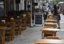 Volume de serviços fica estável em novembro