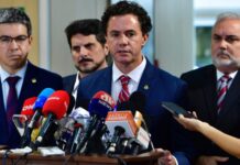 Presidente do Congresso em exercício, Veneziano defende punição severa de responsáveis por vandalismo