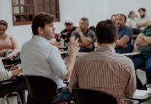 Bruno reúne representantes da Feira Central, antes do lançamento de concurso que vai selecionar projeto de requalificação