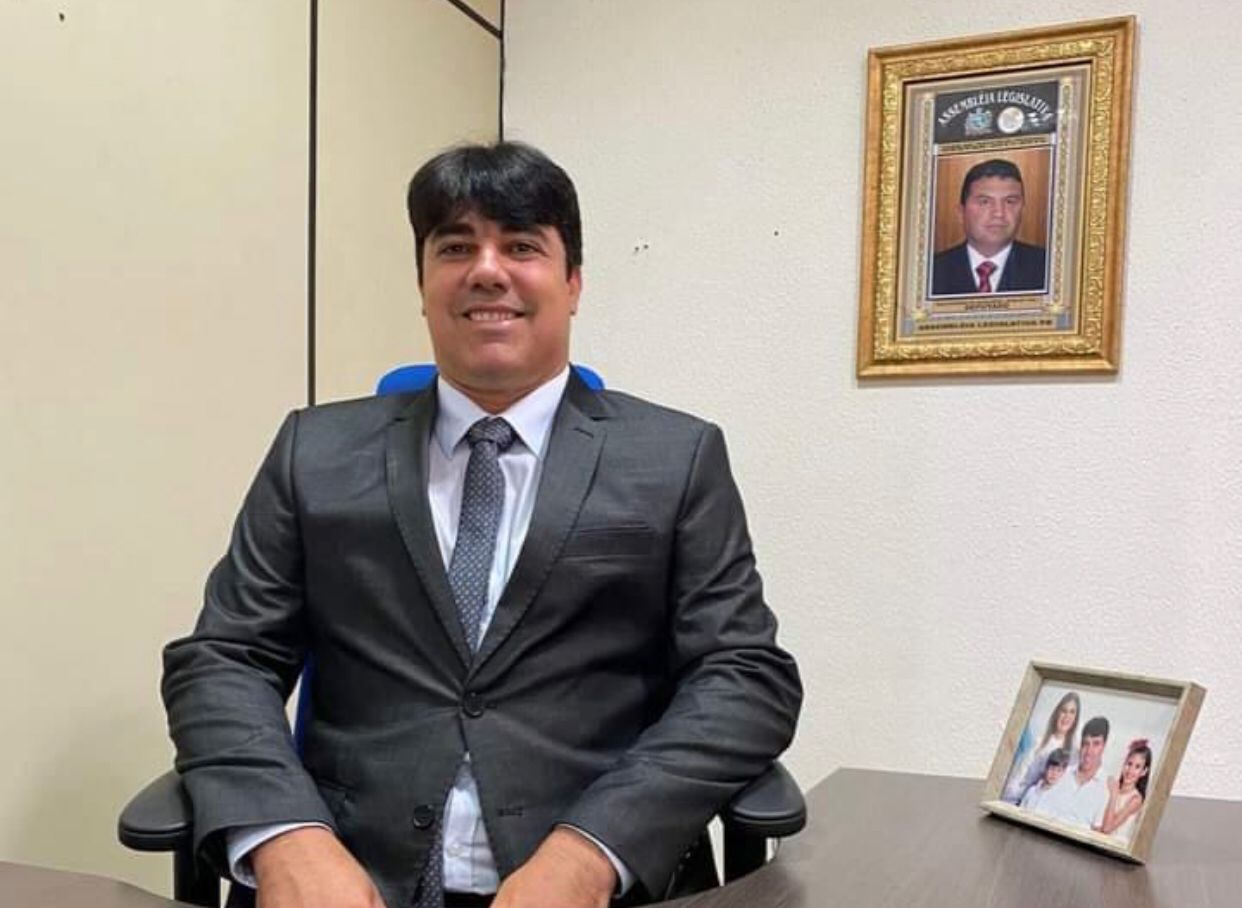 João Paulo Segundo rebate cobrança de Manoel Ludgério, nega dívida e faz críticas públicas ao deputado