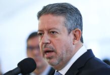 Lira diz ao STF que tramitação de MPs é assunto interno do Congresso