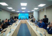 Em audiência com ministro dos Transportes, vereadores de CG debatem linha férrea e duplicação da BR-230