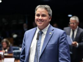 Senador Efraim Filho alcança feito notável com dois projetos aprovados em dois dias consecutivos