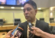 Deputado elogia gestão de Bruno Cunha Lima e garante que ele chegará forte em 2024